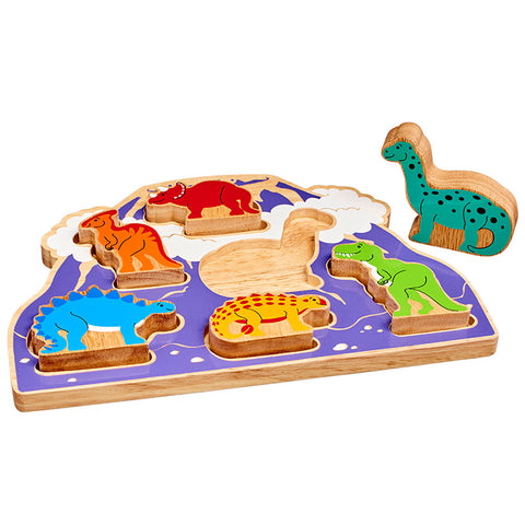 Wooden dinosaur sorting try with 6 different dinosaurs. 